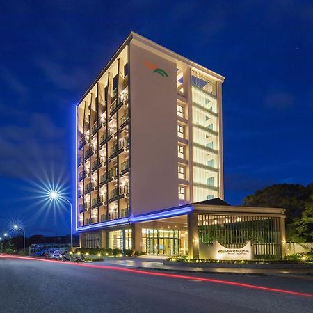 Naruwan Galaxy Place Taitung Exterior photo